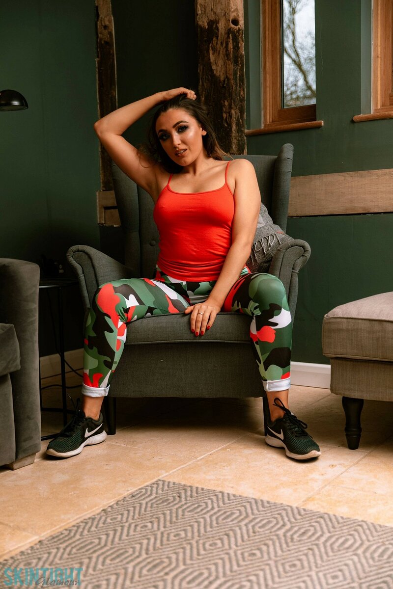 Любовь, 64 года, 2 размер груди